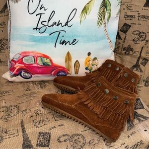 Minnetonka 692 Brown Suede Two Fringe Side Zip Women's Moccasin Ankle Boots